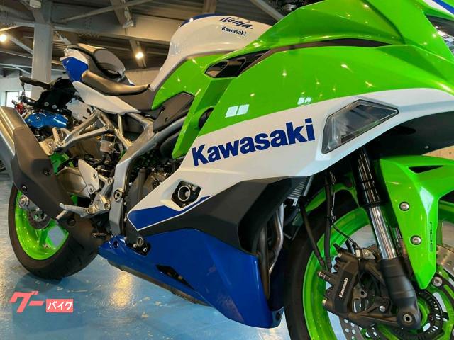 カワサキ Ninja ZX－4RR 限定anniversaryカラー