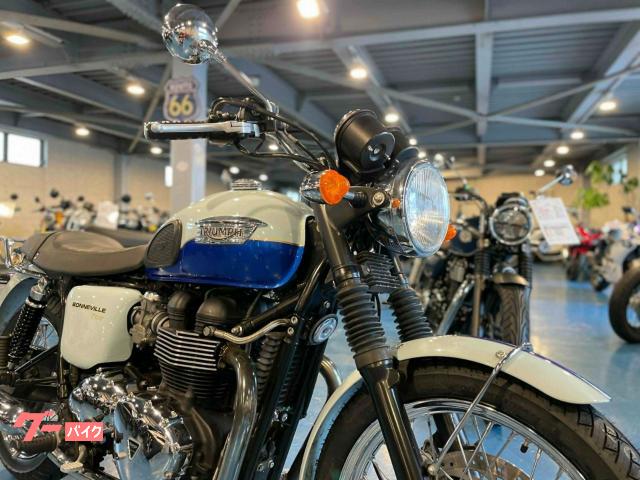 TRIUMPH TRIUMPHボンネビルT100 SIXTY 650
