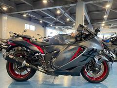 スズキ　ＧＳＸ１３００Ｒハヤブサ　ヨシムラサイレンサー／ＢＡＢＹＦＡＣＥバックステップ／スクリーン／フレームカバー他多数