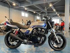 ホンダ　ＣＢ７５０　往年のスペンサーカラー／マフラーカスタム・フェンダーレス