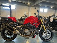 ＤＵＣＡＴＩ　モンスター１２００Ｓ　前後ＯＨＬＩＮＳ　Ｂｒｅｍｂｏキャリパー　標準装備