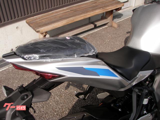 8201634B3026091200417.jpg