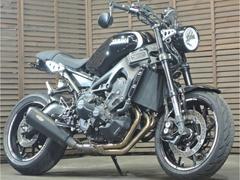 ヤマハ　ＸＳＲ９００　ＳＨＡＲＫフルエキ　ＢａｂｙＦａｃｅステップ　ＥＺシフター　ミニウインカー　フェンダーレス　エンジンプロテクター