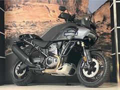 ＨＡＲＬＥＹ−ＤＡＶＩＤＳＯＮ　パンアメリカ１２５０スペシャル　フルノーマル車　ＬＥＤヘッドライト　ブレンボＦキャリパー　フォグラン２人乗り登録車　エンジンガード