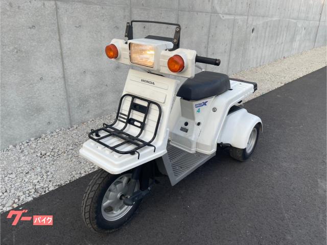 ジャイロＸスタンダード　ＦＩ　白色　４スト　バッテリー新品