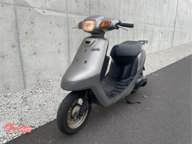 ＪＯＧアプリオ　４ＪＰ　２スト　キャブ車　シルバー色　バッテリー新品