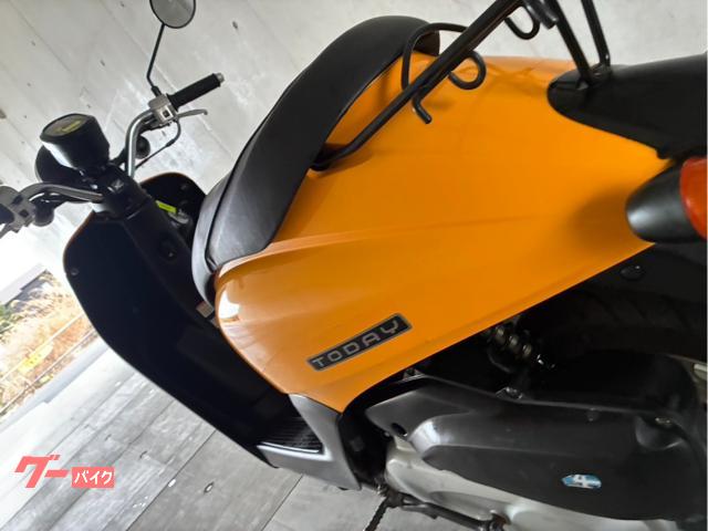 ホンダ トゥデイ 4スト FI車 AF67 黒黄 シート張替 バッテリー