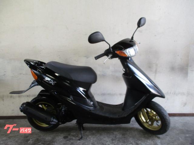 ライブＤｉｏ　ＺＸ仕様　バッテリー新品　シート新品　エンブレム新品　リアウイング一式新品