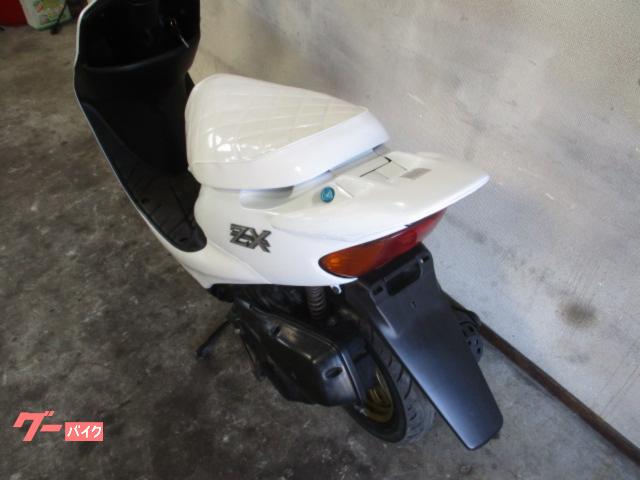 ホンダ ライブDio ZX仕様改 シート新品 バッテリー新品 ライト