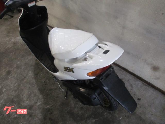 ホンダ ライブDio ZX 外装新品 インナー新品 エンブレム新品