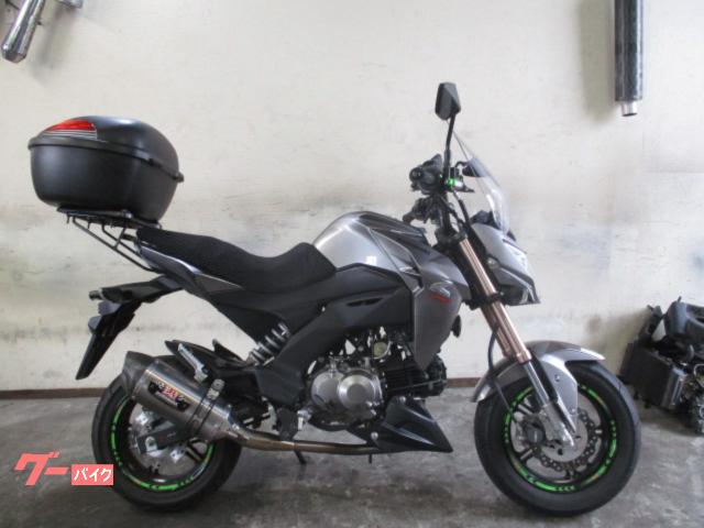 Ｚ１２５ＰＲＯ　ヨシムラマフラー　ＵＳＢ電源　シートカバー　リアＢＯＸ　レバー　グリップ