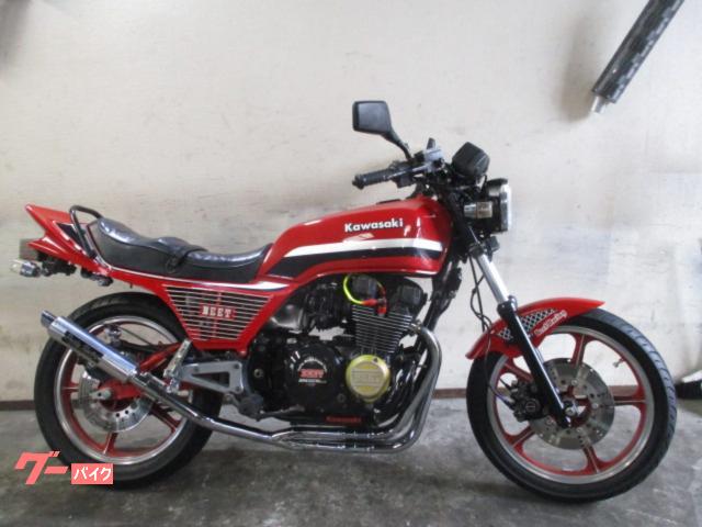 Ｚ４００ＧＰ　外装フルＢＥＥＴ仕様　マフラー　ＥＧカバー　プラグコード　シート　フェンレス　タンデムバー　ミラー　ウインカー