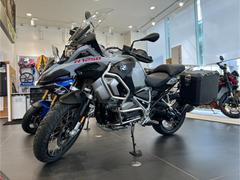 ＢＭＷ　Ｒ１２５０ＧＳ　Ａｄｖｅｎｔｕｒｅ　新車　プレミアムスタンダード　パニアケース左右　エンジンガード　フォグライト　クルコン　ＥＴＣ