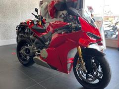 ＤＵＣＡＴＩ　パニガーレＶ４　Ｓ　認定中古