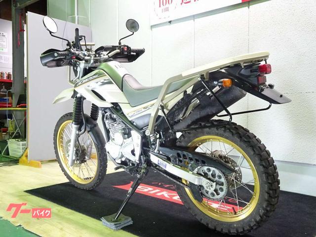 セロー250 DG11J DG17J DG31J バイク シート ブラック×レッド系 YAMAHA