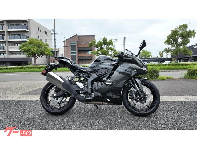 Ｎｉｎｊａ　ＺＸ−４Ｒ　ＳＥ　２０２６年モデル　クイックシフター　トラクションコントロール　フレームスライダー標準装備