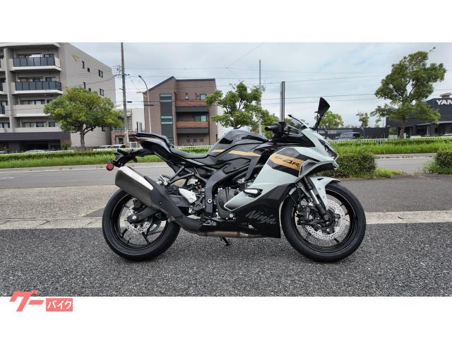 Ｎｉｎｊａ　ＺＸ−４Ｒ　ＳＥ　２０２６年モデル　クイックシフター　トラクションコントロール　フレームスライダー標準装備