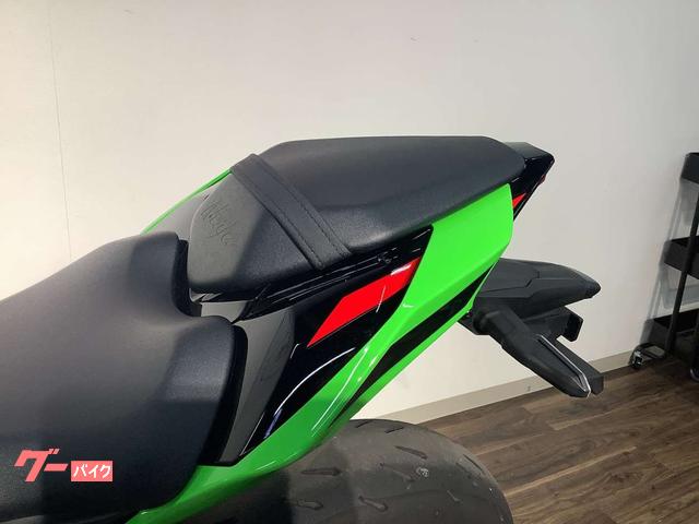 カワサキ ZX－10R ／2024年モデル／純正アクスル