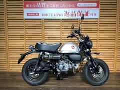 ホンダ　モンキー１２５　ヨシムラＧＰ−ＭＡＧＮＵＭサイクロン　ＴＹＰＥ−ＵＰ／ＶＥＬＯＮＡ　タコメーター／シフトインジケーター／ミラーオフ