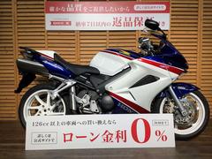 ホンダ　ＶＦＲ８００　２００７年モデル／インターセプターカラー／ホイールカスタム／シングルシートカバー