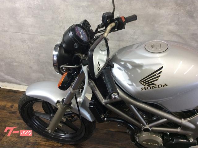 ホンダ ＶＴＲ２５０ Ｖ型エンジンで足つき抜群のバイクはこれだ！初期モデルのキャブレターエンジンを楽しみたい人にお勧めの一台！｜バイク王  小牧店｜新車・中古バイクなら【グーバイク】