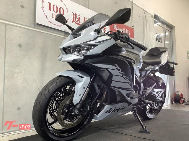 カワサキ ニンジャZX－4R SE ワンオーナー車 外装ペイント