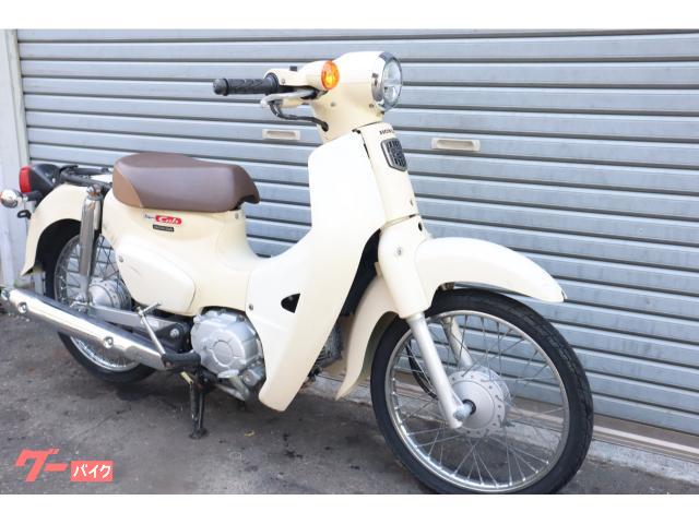 ホンダスーパーカブ50  AA09　新古車　走行72キロ　国内生産モデル　LEDヘッドライト　4速モデル ホンダ スーパーカブ50 最終型 AA09モデル ベージュ 4速 セル
