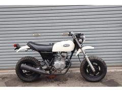 ホンダ　Ａｐｅ　ハンドル　ほぼノーマル　キャブ車　ホワイト　ノーマルエンジン