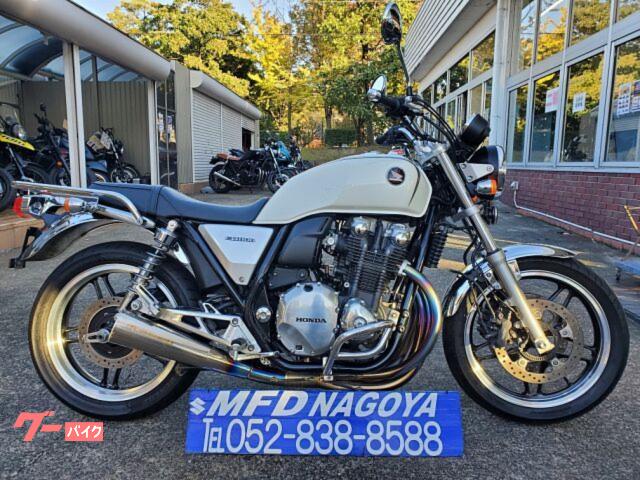 ＣＢ１１００　１１００ｃｃ　空冷４発　２０１３年モデル　５速　ＥＴＣ付　ヨシムラチタンメガホンマフラー　リアキャリア