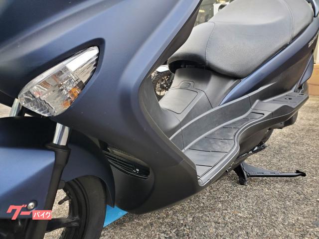スズキ バーグマン200 200ccフルサイズスクーター 大容量積載 スズキ バーグマン200 200ccフルサイズスクーター 大容量積載