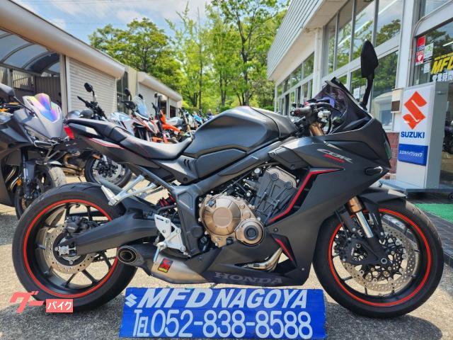 ＣＢＲ６５０Ｒ　ＲＨ０３型２０２０年モデル　クイックシフター装備　アクラポビッチマフラーなどカスタム