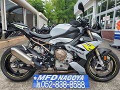ＢＭＷ　Ｓ１０００Ｒ　ＢＭＷネイキッドスポーツ　Ｍオプションパーツ多数　Ｍバックステップ他　１０００ｃｃ　クイックシスター装備