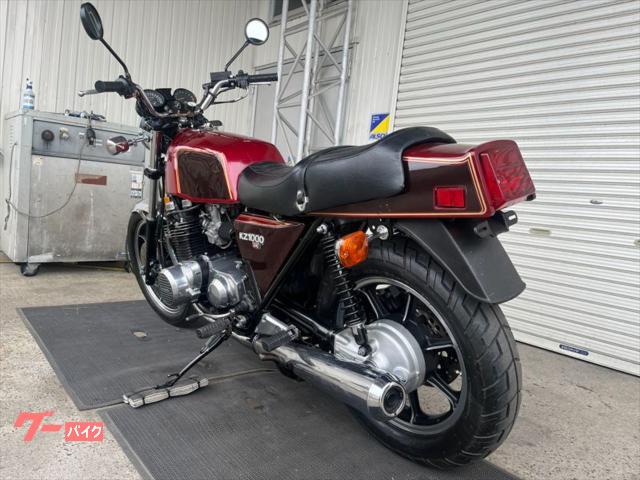 カワサキ Z1000ST E1 逆車 輸入新規．国内未登録