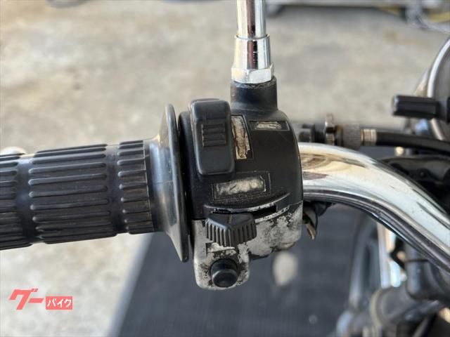 50%OFF★売り切り★大幅値下げ中国の古い物4点セット カワサキ Z250FS 逆車 輸入新規 AUS002－8