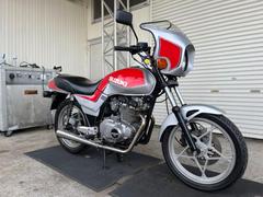 スズキ　ＧＳＸ２５０Ｅ　逆車　銀赤ゴキ　国内登録済　自賠責保険１年付　輸入旧車　ＡＵＳ００４−２５−０Ｃ６２．
