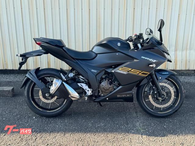 ＧＩＸＸＥＲ　ＳＦ　２５０　インジェクション仕様　ヘルメットホルダー　スペアキー　取扱説明書