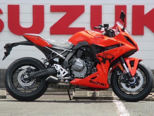 スズキ GSX－8R 2026 ニューカラー カウル車 セパレート