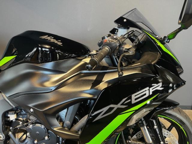 カワサキ Ninja ZX-6R 2025年モデル エボニー カワサキ Ninja ZX-6R 2025年モデル エボニー