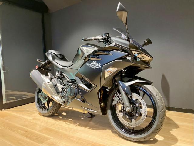 カワサキ Ninja 500 451cc並列2気筒 LED スマホ接続 カワサキ Ninja 500 451cc並列2気筒 LED スマホ接続