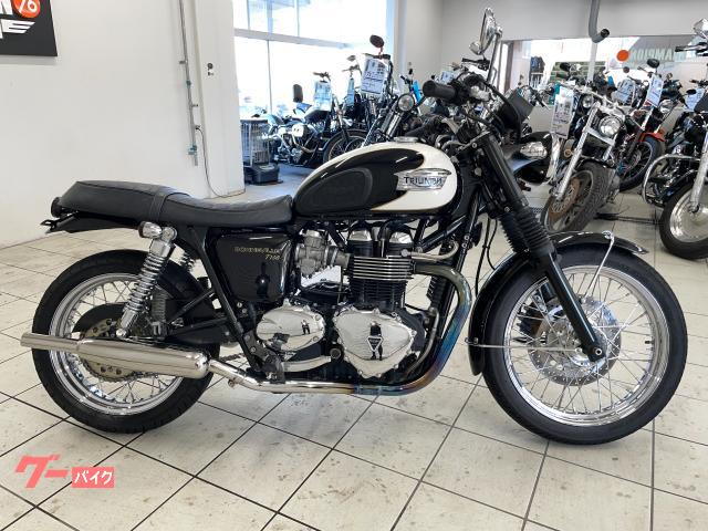 ＴＲＩＵＭＰＨ ボンネビルＴ１００ 空冷エンジン 社外キャプトン