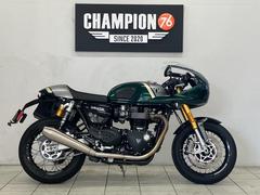 ＴＲＩＵＭＰＨ　スラクストン１２００ＲＳ　ロケットカウル　オーリンズリアサス　ブレンボキャリパー　サイドバッグ　バーエンドミラー　ＥＴＣ２．０