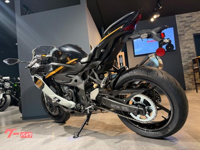 4ヶ月前に当選したのですが、使う予定がないため、売りに出します。 カワサキ Ninja ZX－4R SE 2026年モデル｜カワサキ