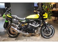 カワサキ　Ｚ９００ＲＳ　オーリンズサスペンション　オーバーバックステップ　サブフレーム　ビキニカウル　コアガード　グリップヒーター