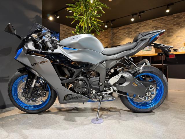 新品タグ付き 
PHENIX  フェニックス パンツ カワサキ Ninja ZX－6R 2026モデル｜カワサキ プラザ岡崎