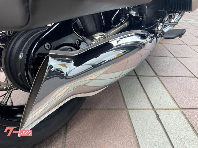 BMW R18 BMW認定中古車 サイドバッグ新品 オプション BMW R18 BMW認定中古車 サイドバッグ新品 オプション