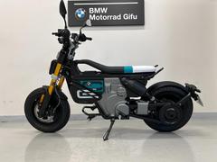 ＢＭＷ　ＣＥ０２　試乗車稼働中