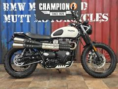 ＴＲＩＵＭＰＨ　ストリートスクランブラー　ヒートグリップ　ラゲッジラック　ヘッドライトベゼル　ドレッサーバー　サンプガードキット　純正ＯＰ多数