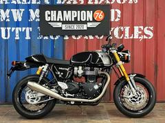 ＴＲＩＵＭＰＨ　スラクストン１２００ＲＳ　ＥＴＣ　リアオーリンズ　シングルシートカウル　ノーマル車両