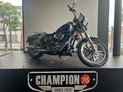 ＨＡＲＬＥＹ−ＤＡＶＩＤＳＯＮ　ＦＸＤＬ　ローライダー　ハンドル　グリップヒーター　クラッチ＆ブレーキレバー　エアクリーナー　北米仕様マフラー　ブレンボブレーキ