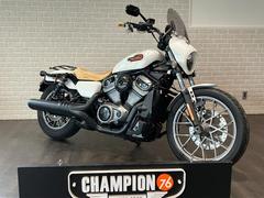 ＨＡＲＬＥＹ−ＤＡＶＩＤＳＯＮ　ＲＨ９７５Ｓ　ナイトスタースペシャル　ＥＴＣ　グリップヒーター　シート　エンジンガード　ドライブレコーダー　リアキャリア　サイドバ